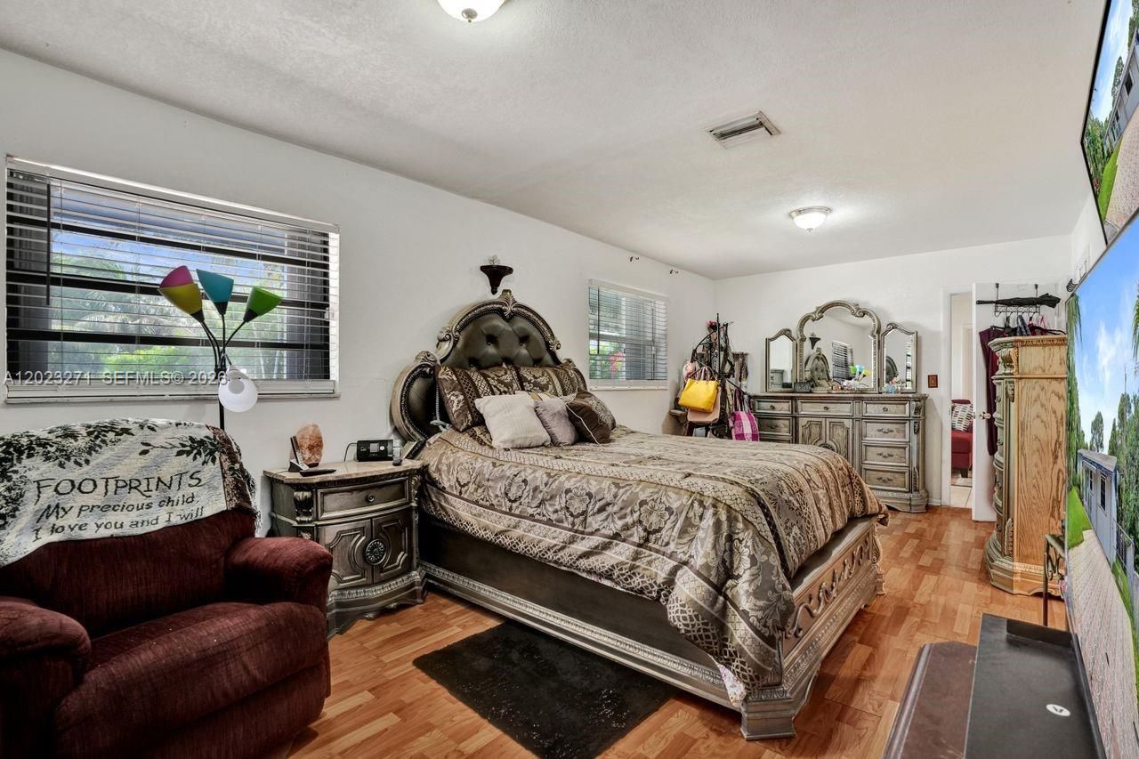 1020 NW 25th Ave, Fort Lauderdale, FL 33311 Photo