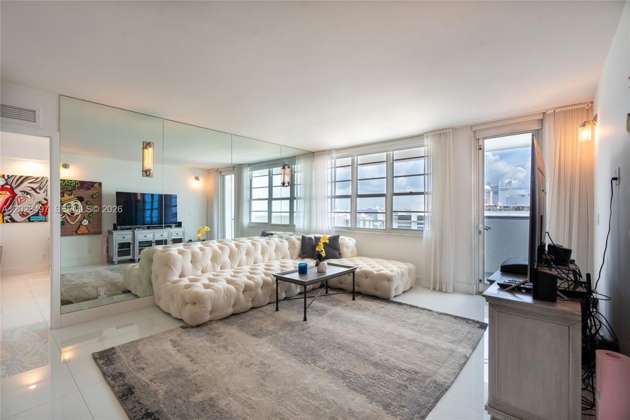 100 Lincoln Rd, Unit 1523, Miami Beach, FL 33139 Photo