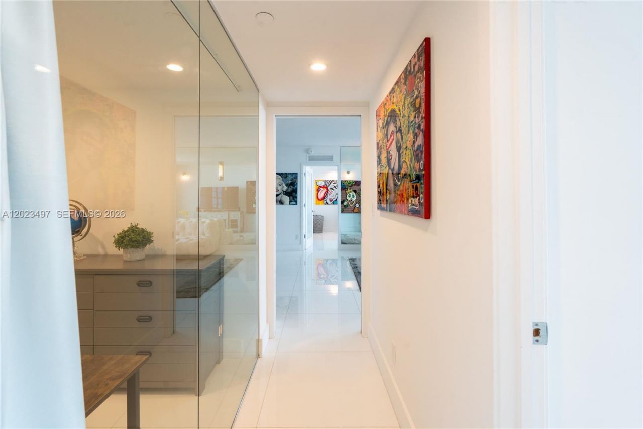 100 Lincoln Rd, Unit 1523, Miami Beach, FL 33139 Photo