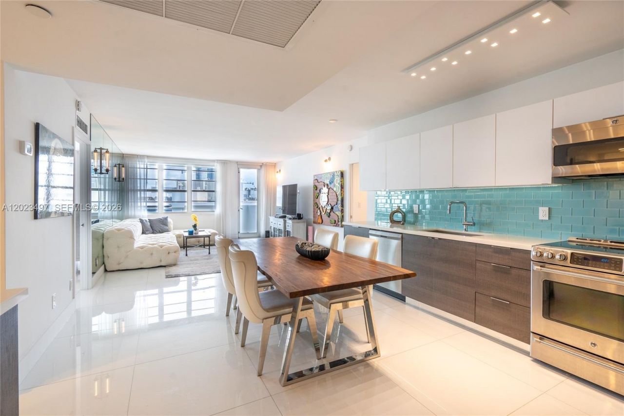 100 Lincoln Rd, Unit 1523, Miami Beach, FL 33139 Photo