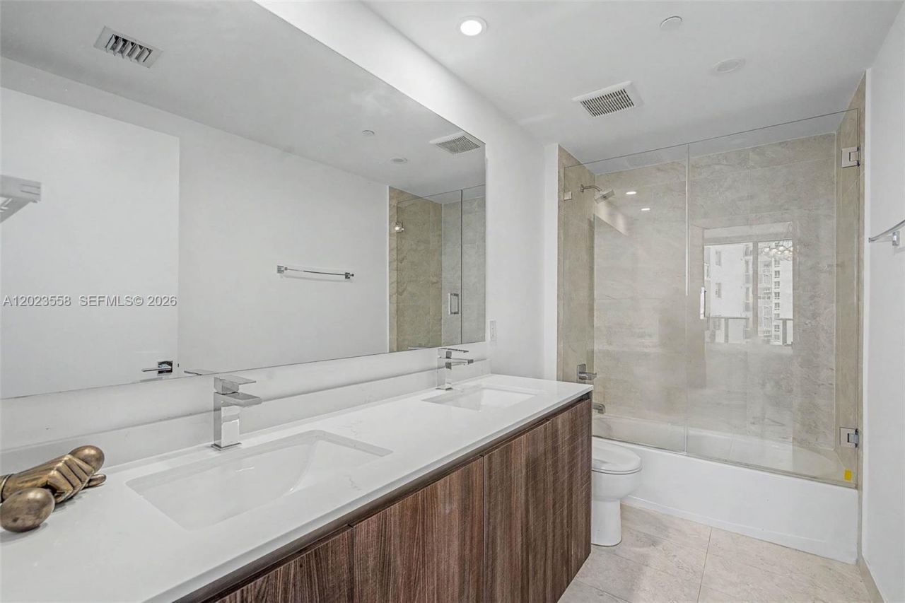 488 NE 18th St , Unit 3101, Miami, FL 33132 Photo