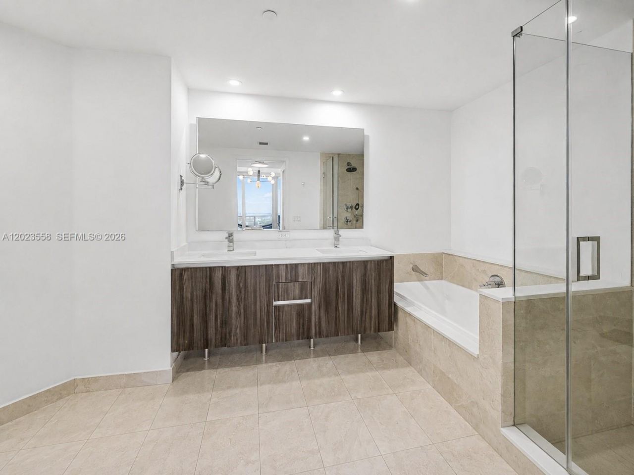 488 NE 18th St , Unit 3101, Miami, FL 33132 Photo