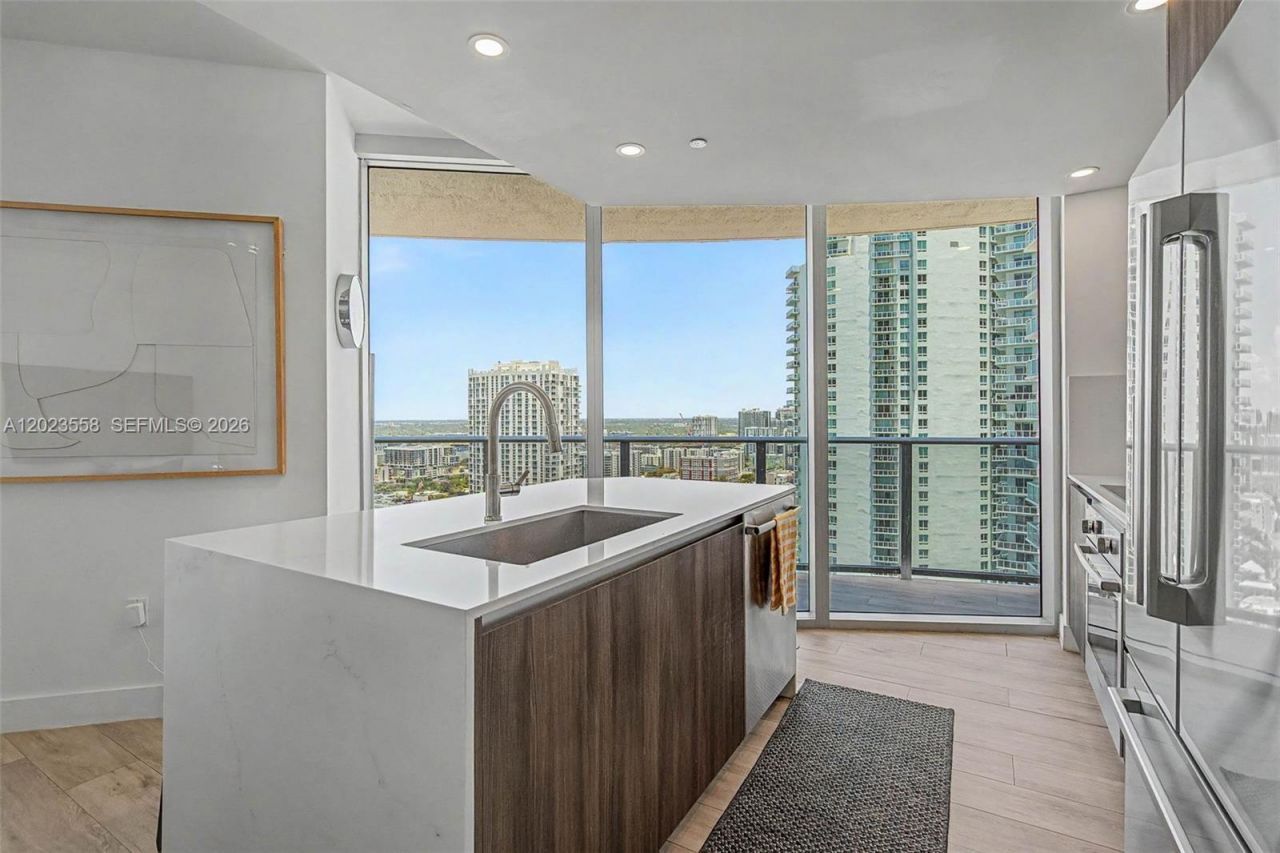 488 NE 18th St , Unit 3101, Miami, FL 33132 Photo