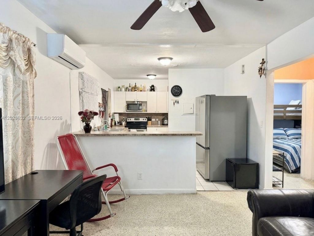 130 NW 16th Ave , Miami, FL 33125 Photo