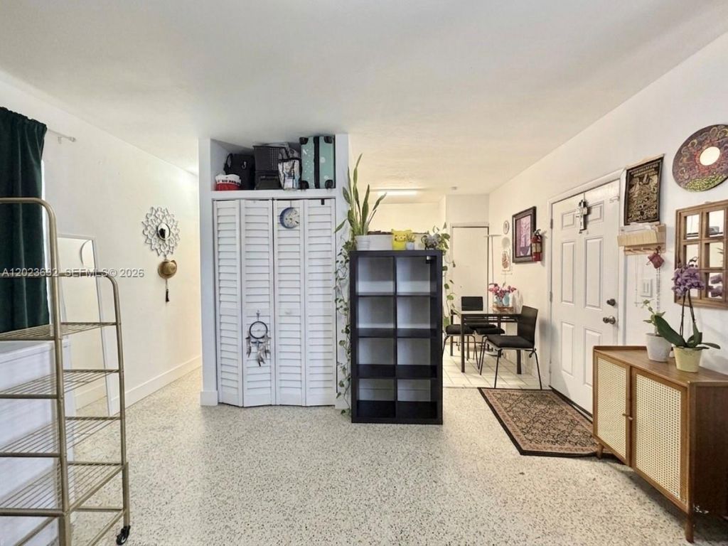 130 NW 16th Ave , Miami, FL 33125 Photo
