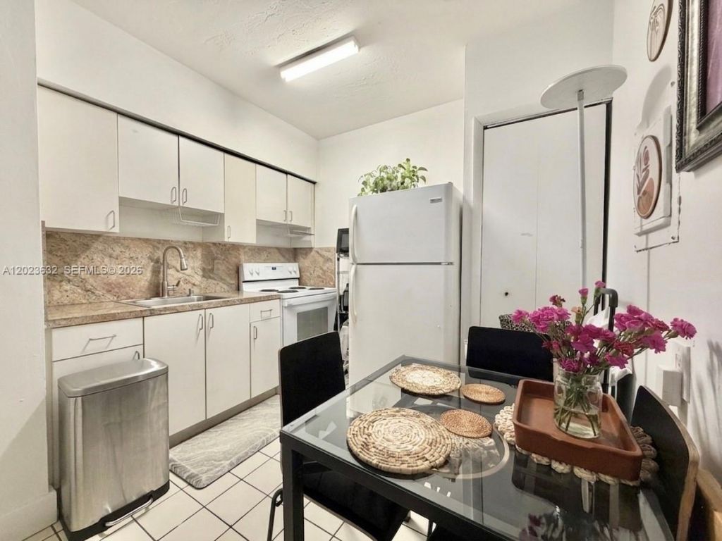 130 NW 16th Ave , Miami, FL 33125 Photo