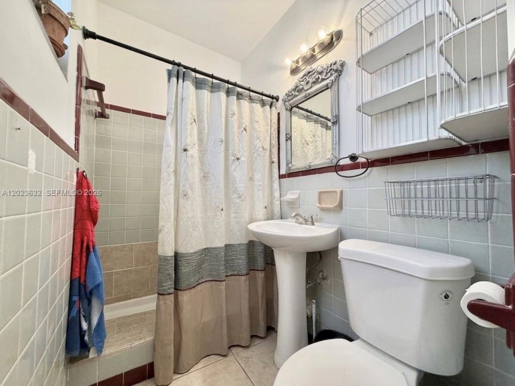 130 NW 16th Ave , Miami, FL 33125 Photo