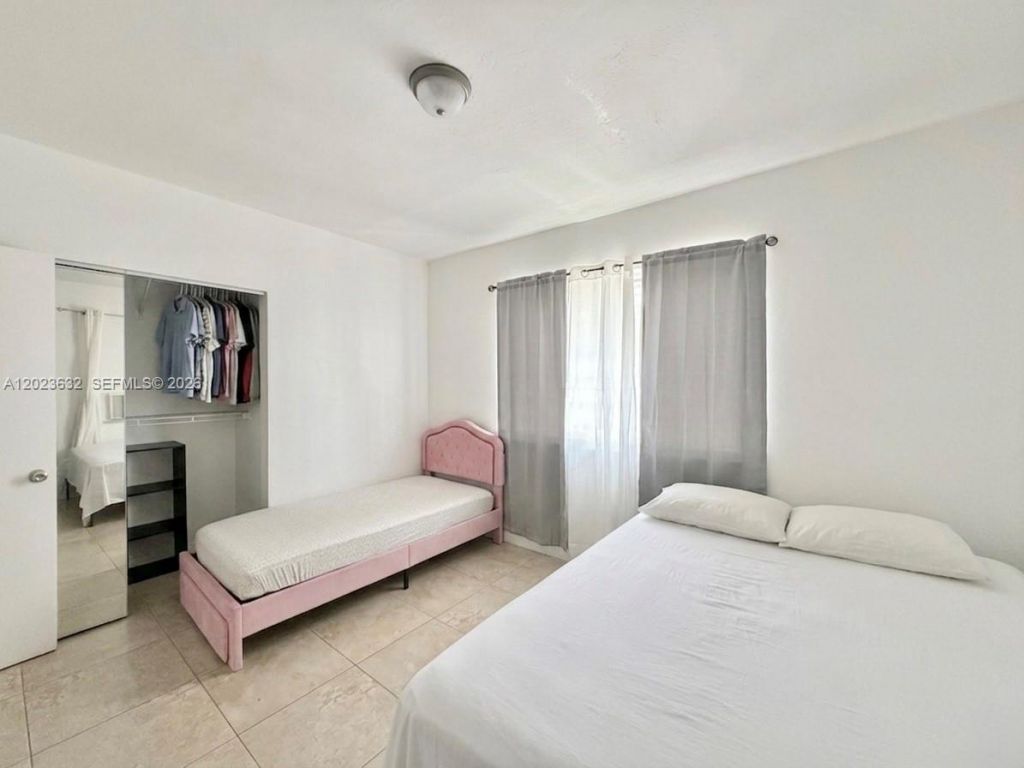 130 NW 16th Ave , Miami, FL 33125 Photo