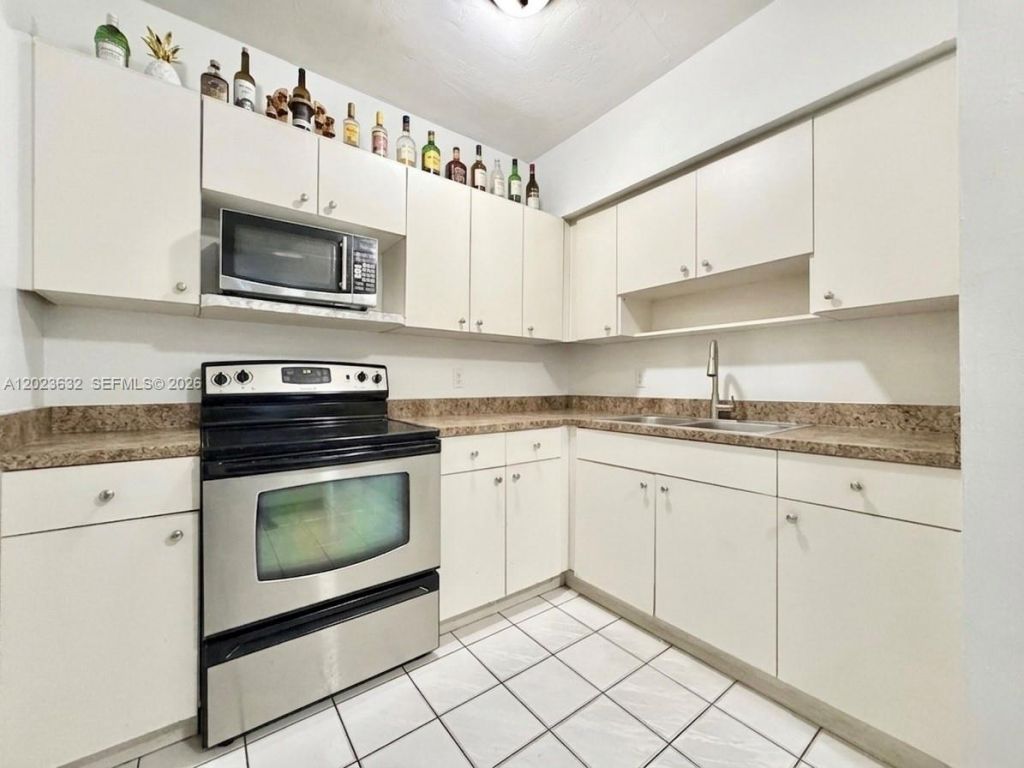 130 NW 16th Ave , Miami, FL 33125 Photo