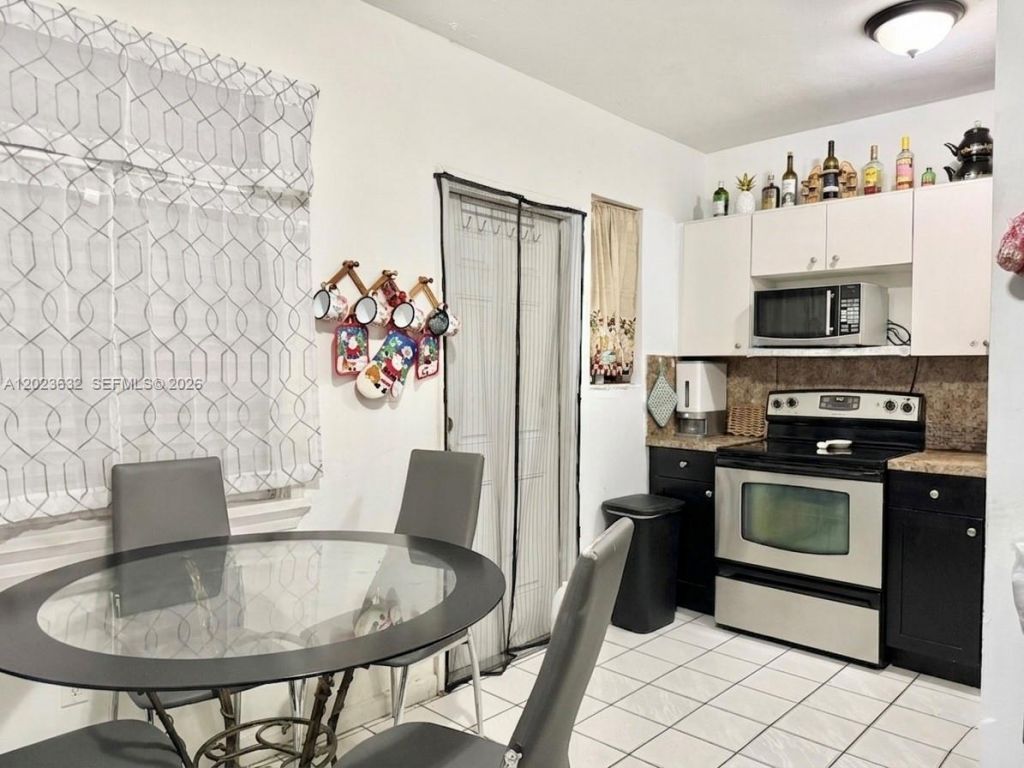 130 NW 16th Ave , Miami, FL 33125 Photo