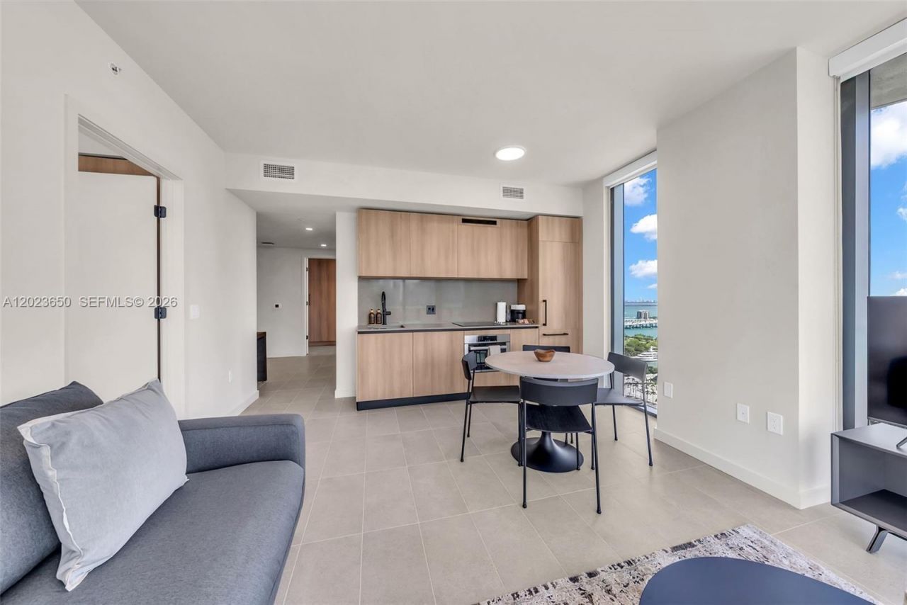 121 NE 5th St , Unit 3401, Miami, FL 33132 Photo
