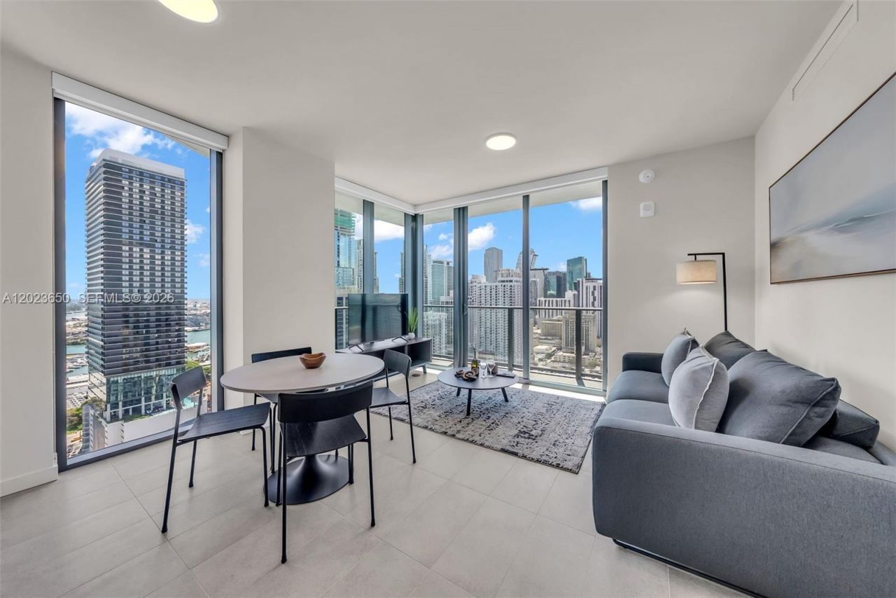 121 NE 5th St , Unit 3401, Miami, FL 33132 Photo