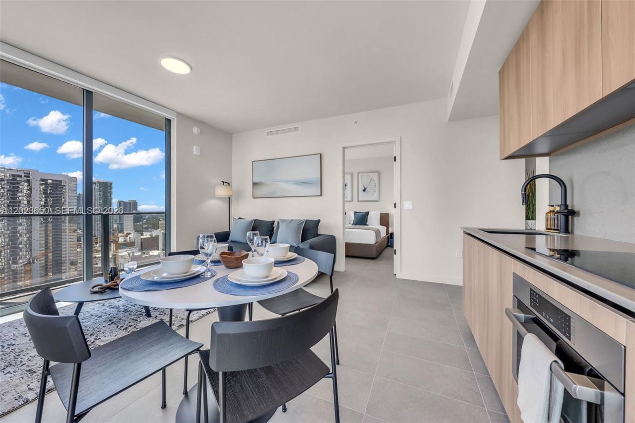 121 NE 5th St , Unit 3401, Miami, FL 33132 Photo