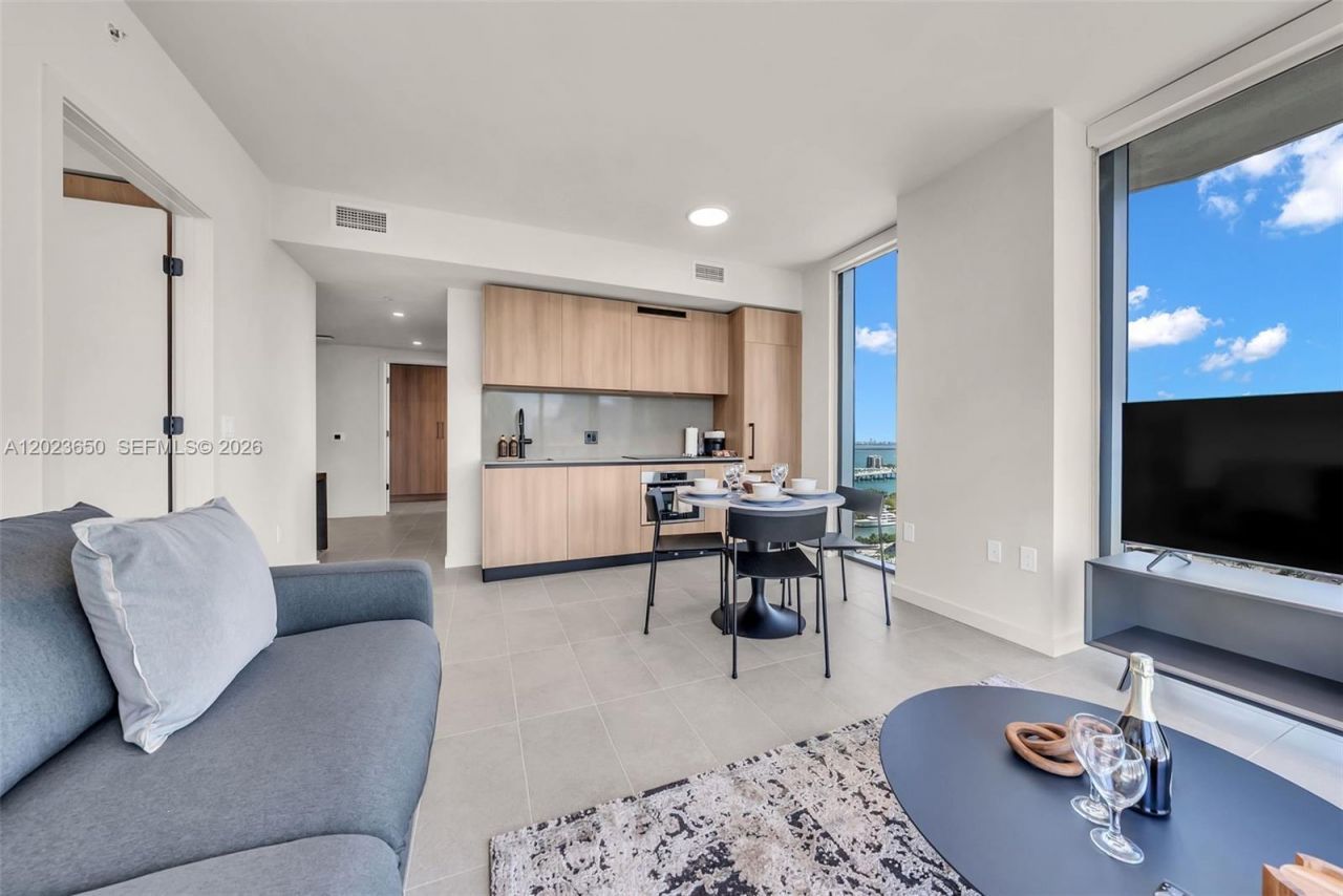 121 NE 5th St , Unit 3401, Miami, FL 33132 Photo
