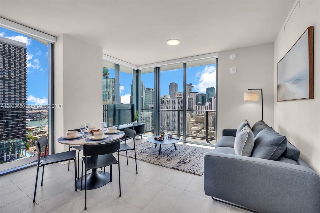121 NE 5th St , Unit 3401, Miami, FL 33132 Photo