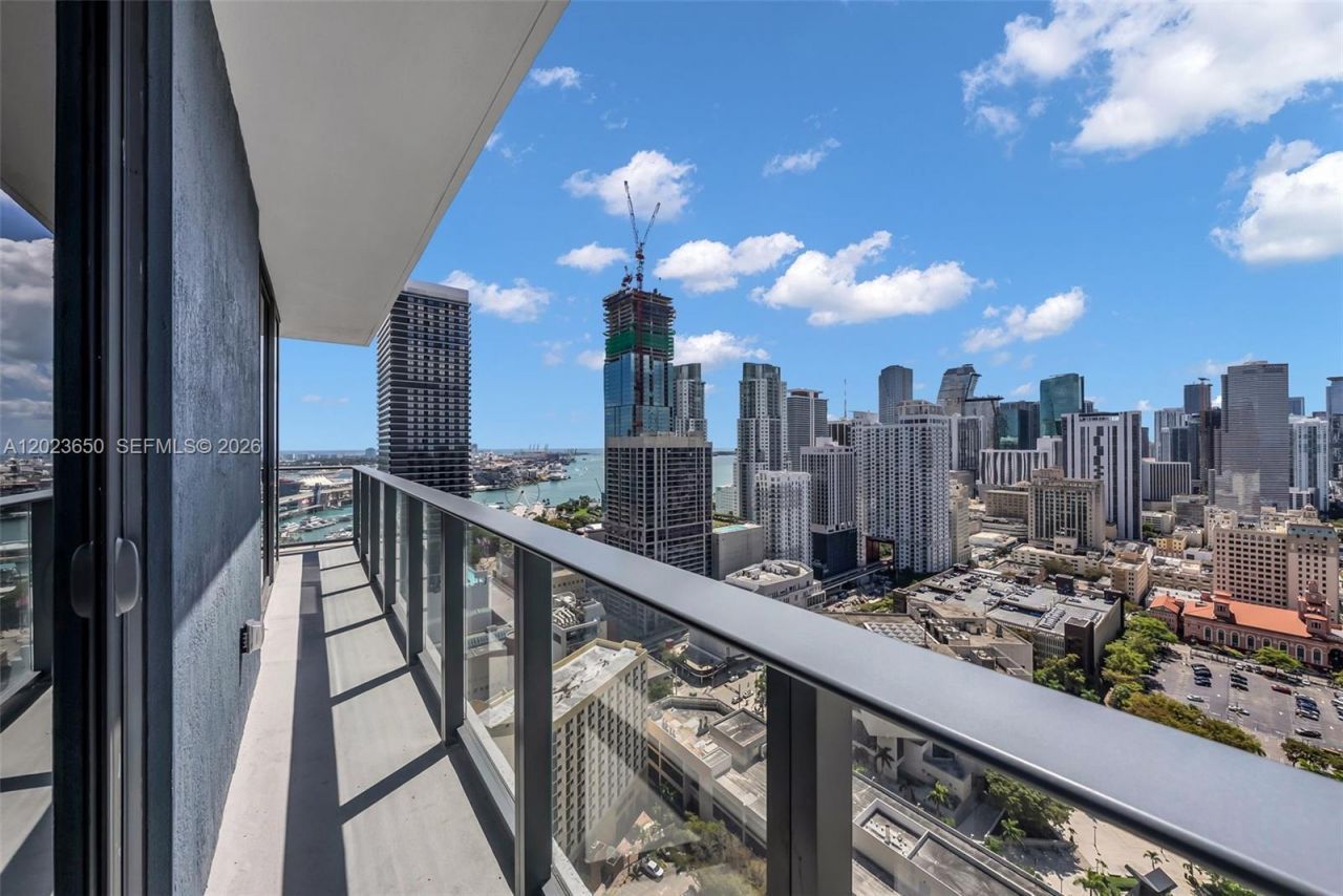 121 NE 5th St , Unit 3401, Miami, FL 33132 Photo