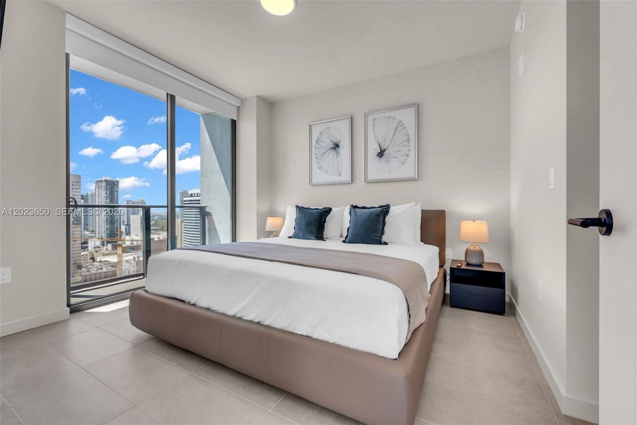 121 NE 5th St , Unit 3401, Miami, FL 33132 Photo