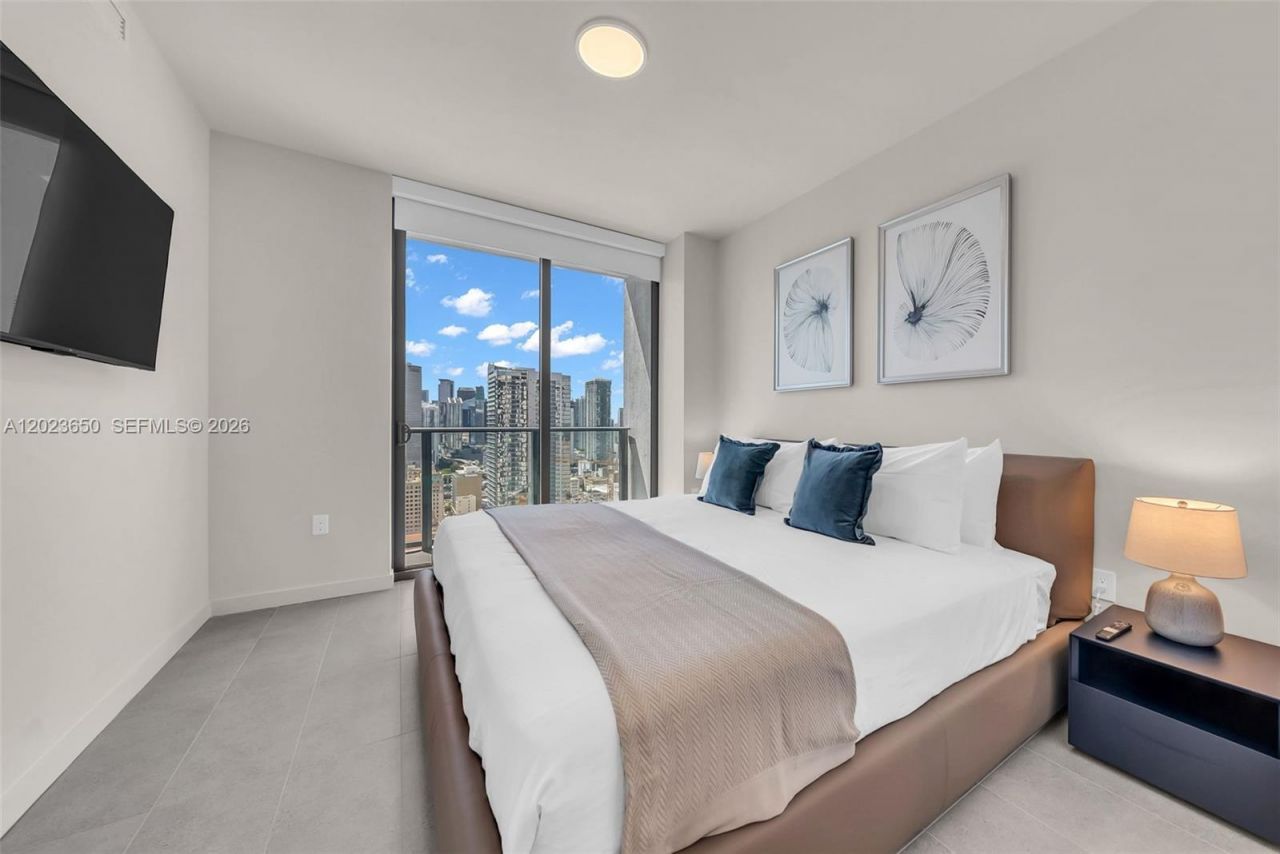 121 NE 5th St , Unit 3401, Miami, FL 33132 Photo