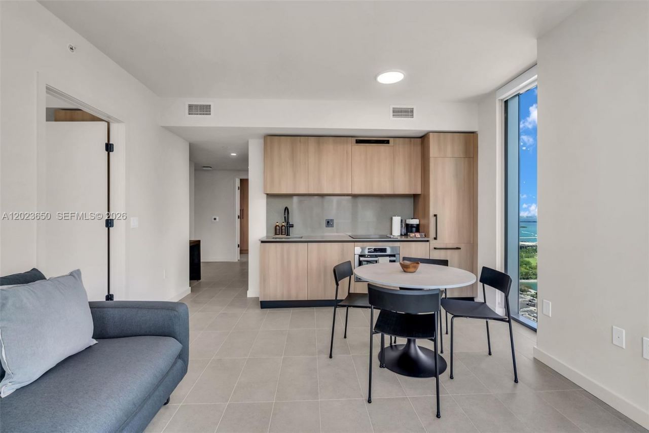 121 NE 5th St , Unit 3401, Miami, FL 33132 Photo