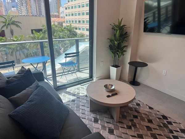 121 NE 5th St , Unit 2102, Miami, FL 33132