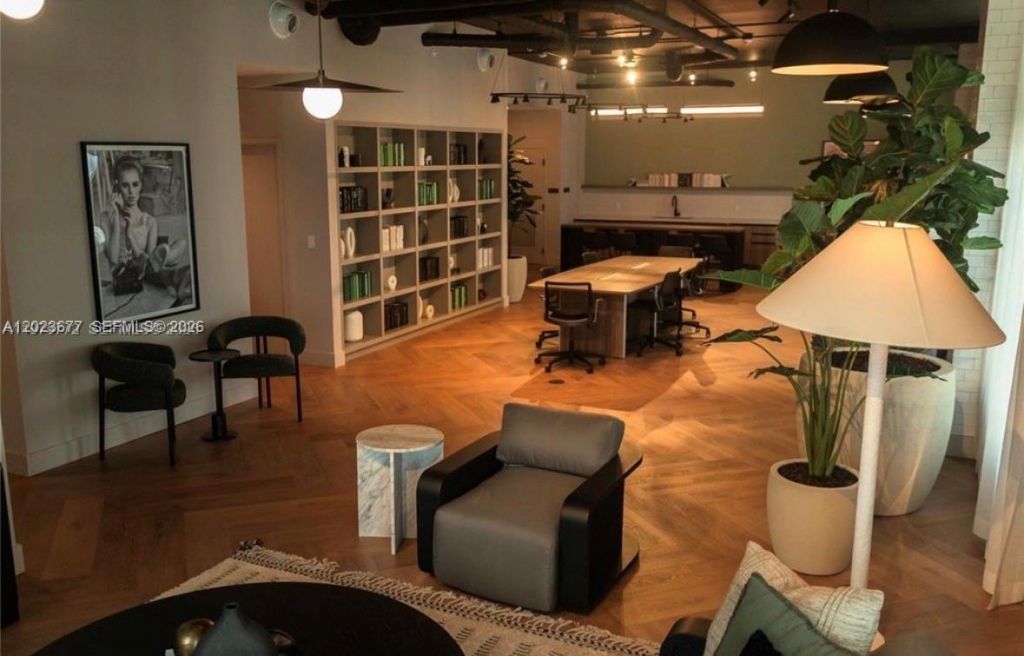 121 NE 5th St , Unit 2102, Miami, FL 33132 Photo