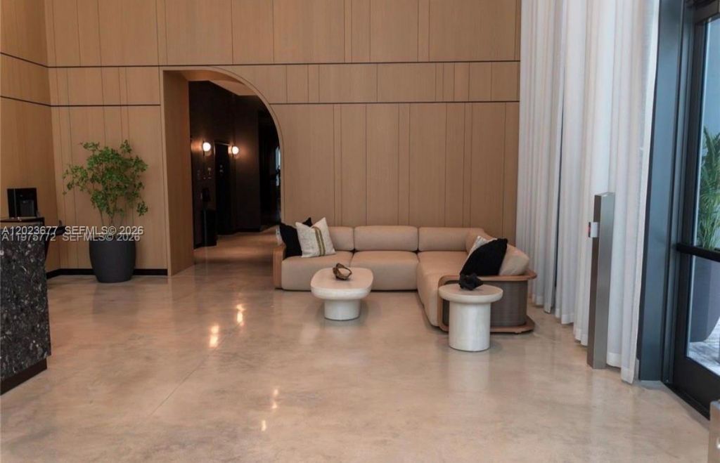 121 NE 5th St , Unit 2102, Miami, FL 33132 Photo