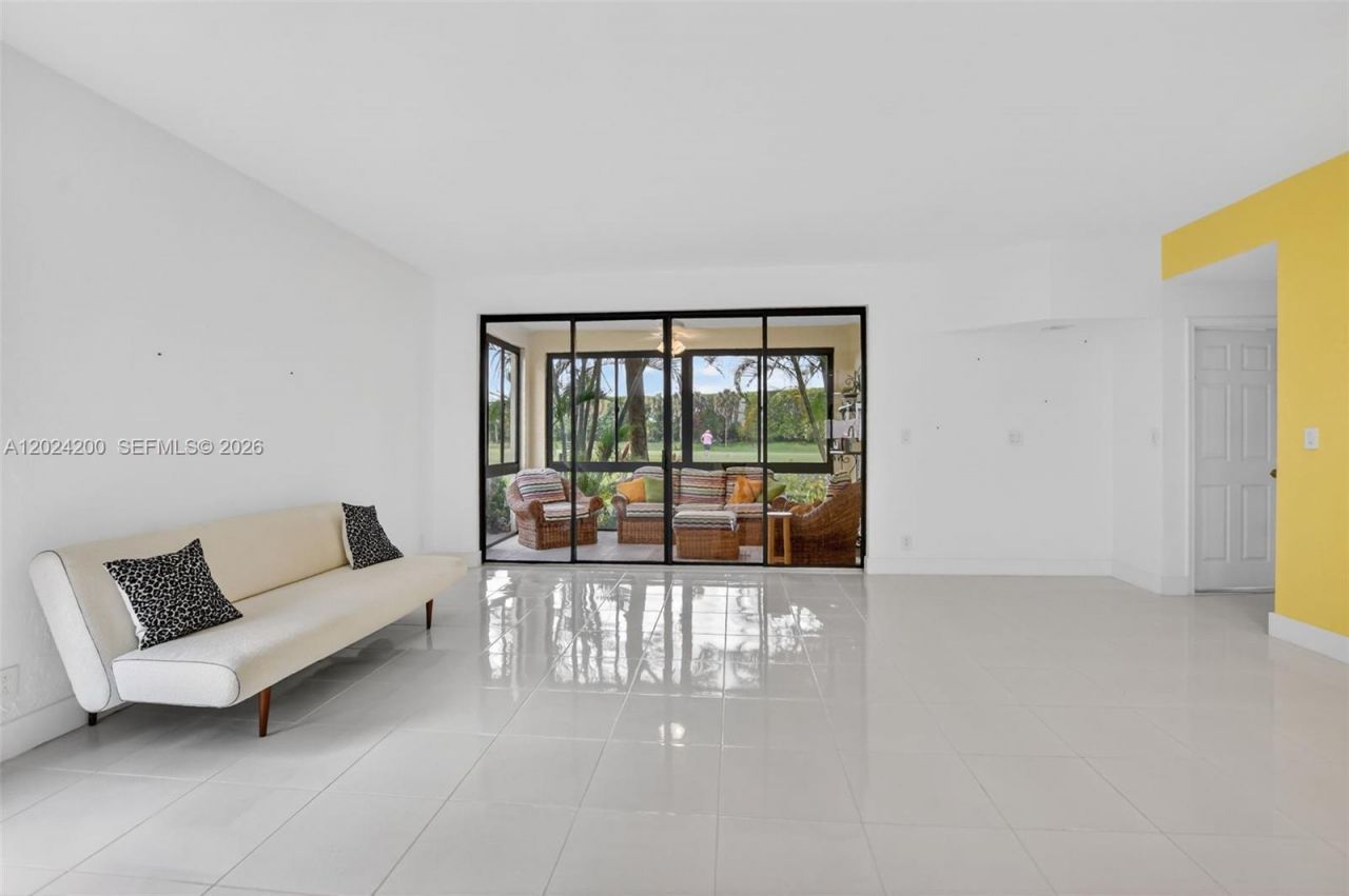 7906 Granada Pl, Unit 1201, Boca Raton, FL 33433 Photo