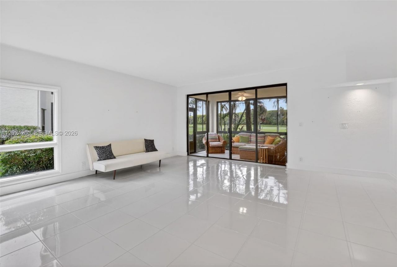 7906 Granada Pl, Unit 1201, Boca Raton, FL 33433 Photo