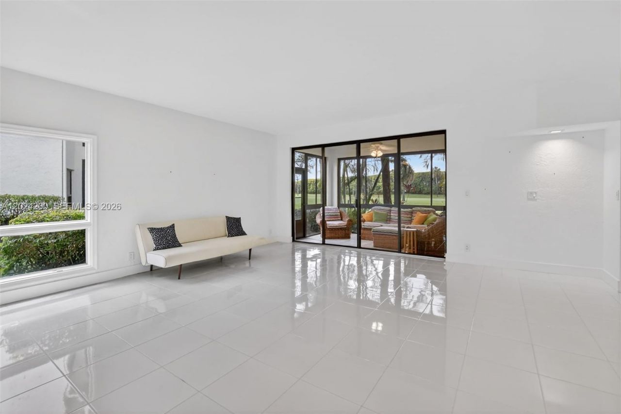 7906 Granada Pl, Unit 1201, Boca Raton, FL 33433 Photo