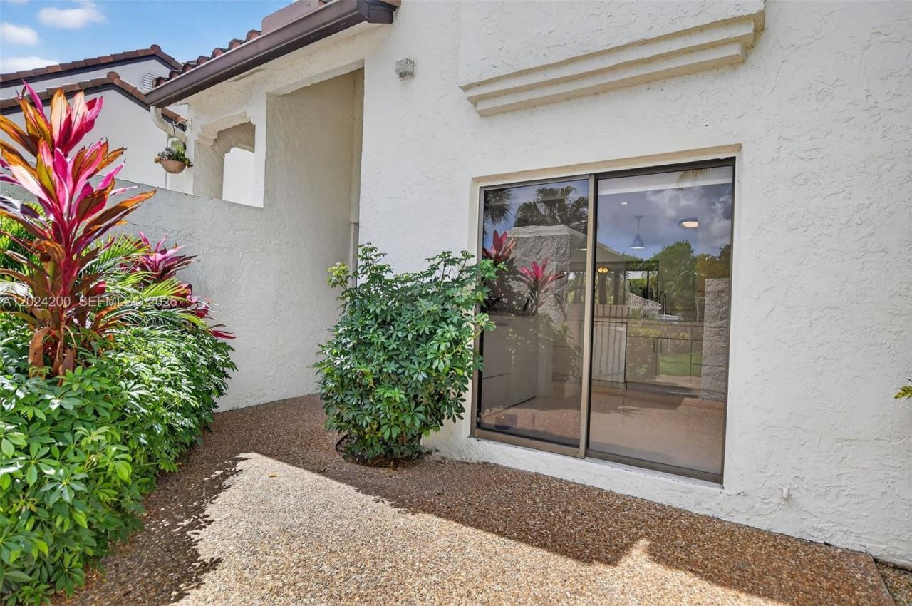 7906 Granada Pl, Unit 1201, Boca Raton, FL 33433 Photo