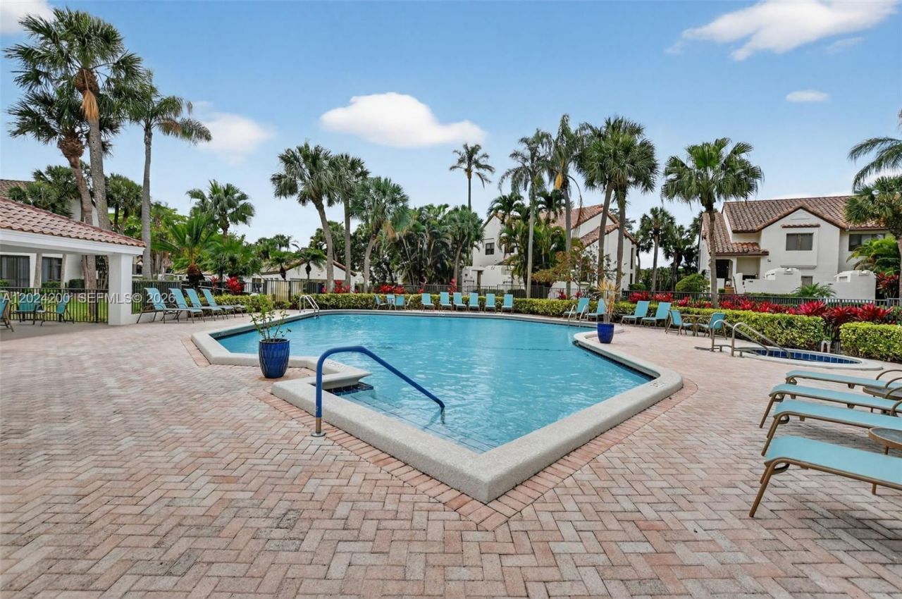 7906 Granada Pl, Unit 1201, Boca Raton, FL 33433 Photo