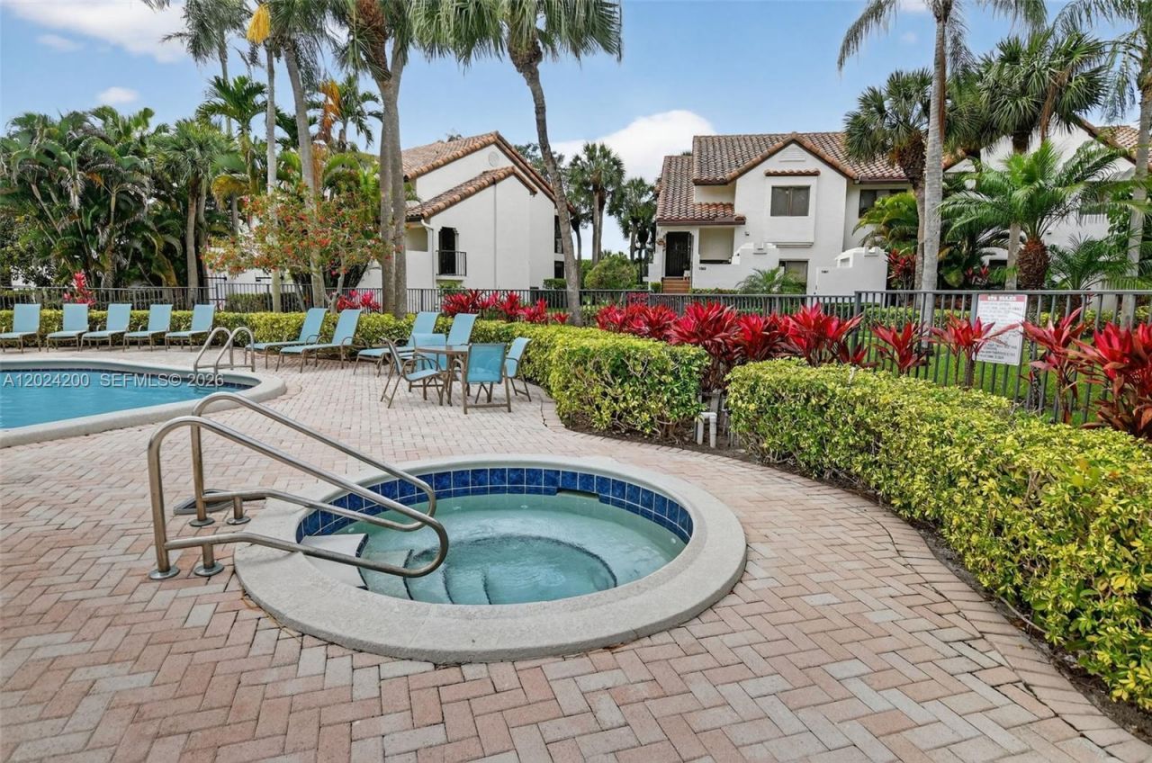 7906 Granada Pl, Unit 1201, Boca Raton, FL 33433 Photo