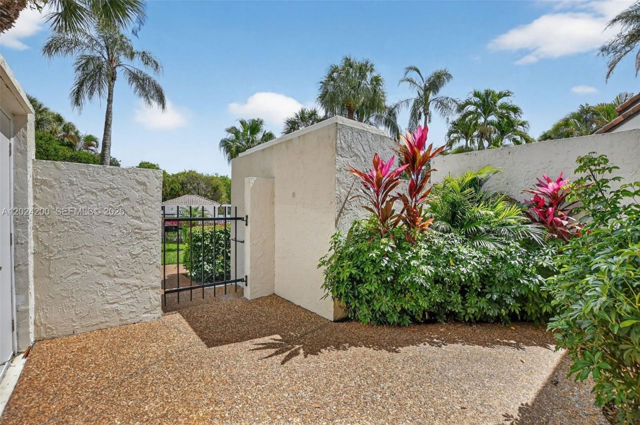 7906 Granada Pl, Unit 1201, Boca Raton, FL 33433 Photo