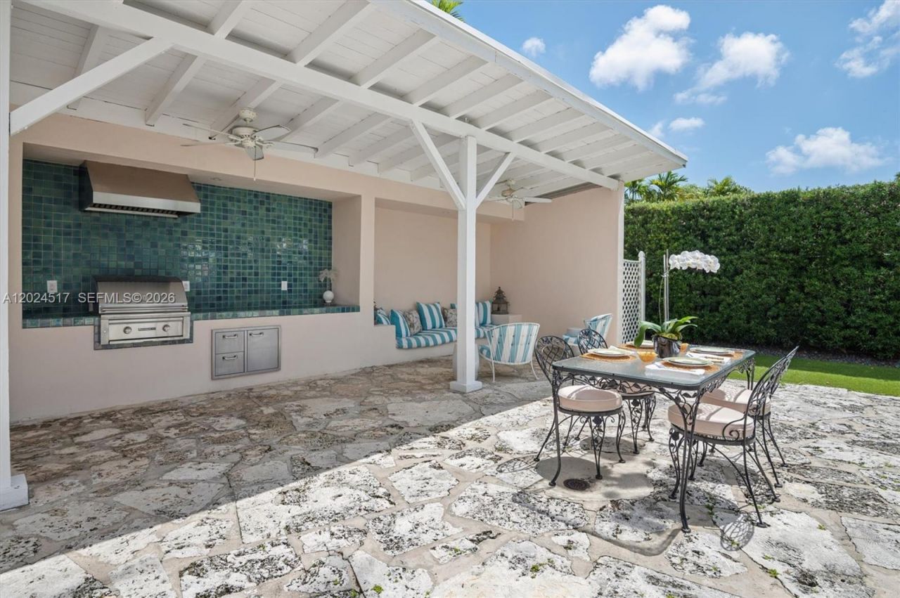 1255 NE 99th St , Miami Shores, FL 33138 Photo