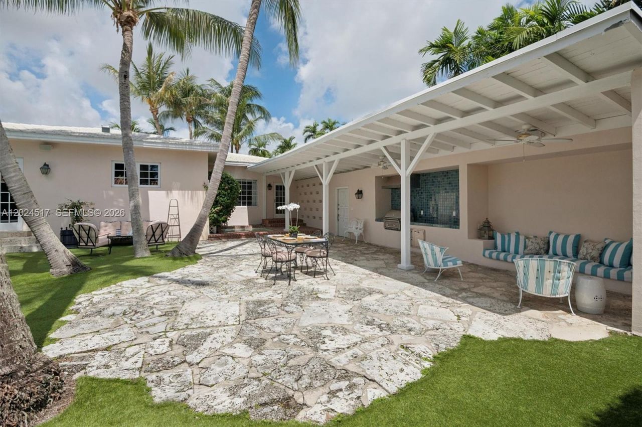 1255 NE 99th St , Miami Shores, FL 33138 Photo