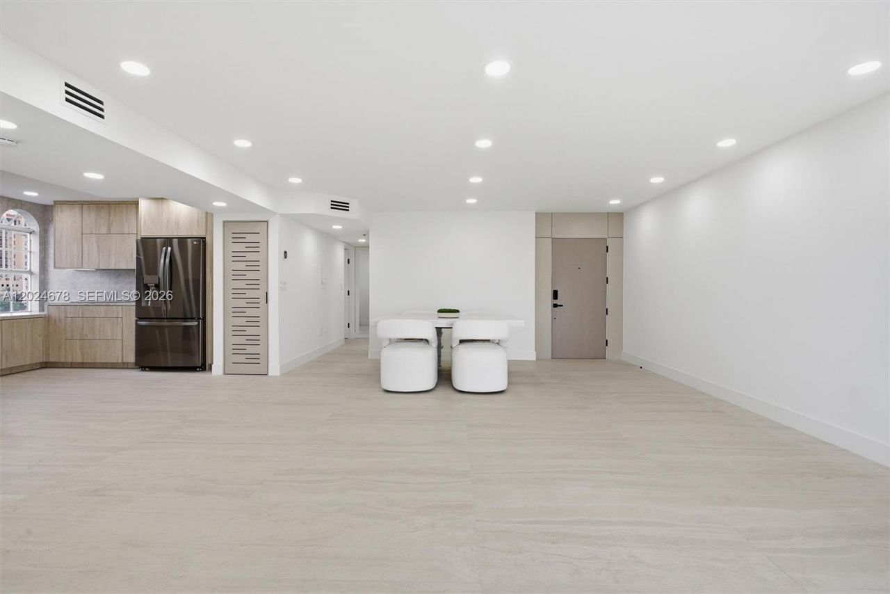 1400 Salzedo St , Unit 504, Coral Gables, FL 33134 Photo