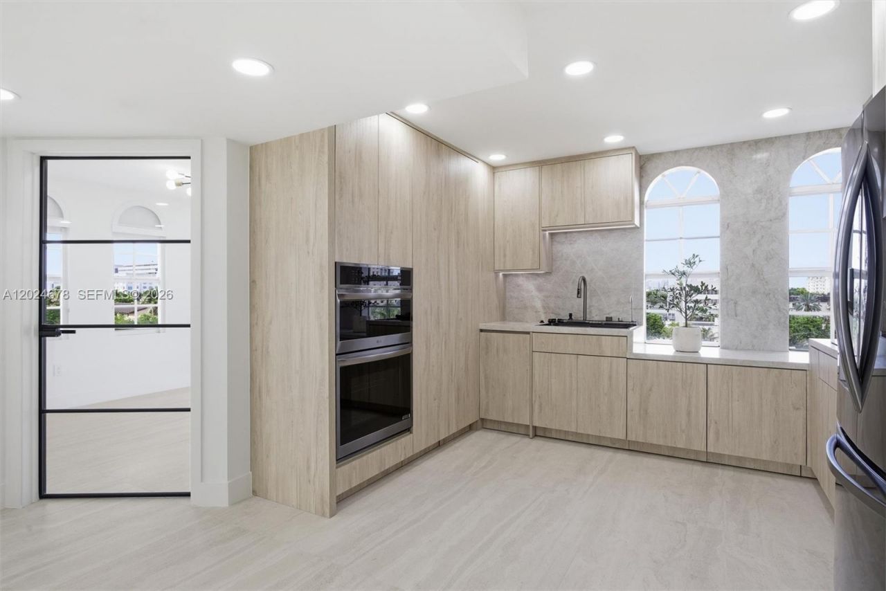 1400 Salzedo St , Unit 504, Coral Gables, FL 33134 Photo