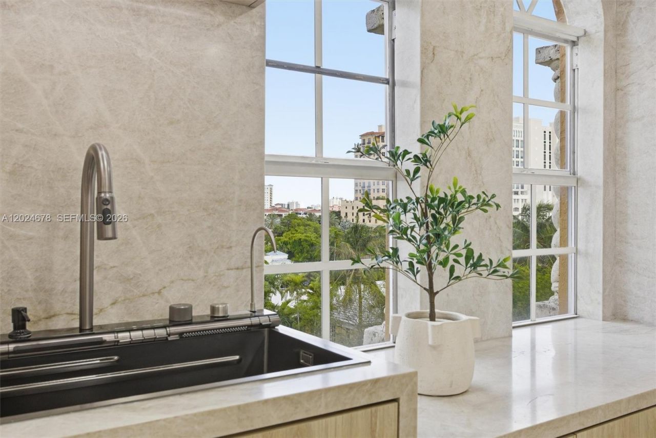 1400 Salzedo St , Unit 504, Coral Gables, FL 33134 Photo