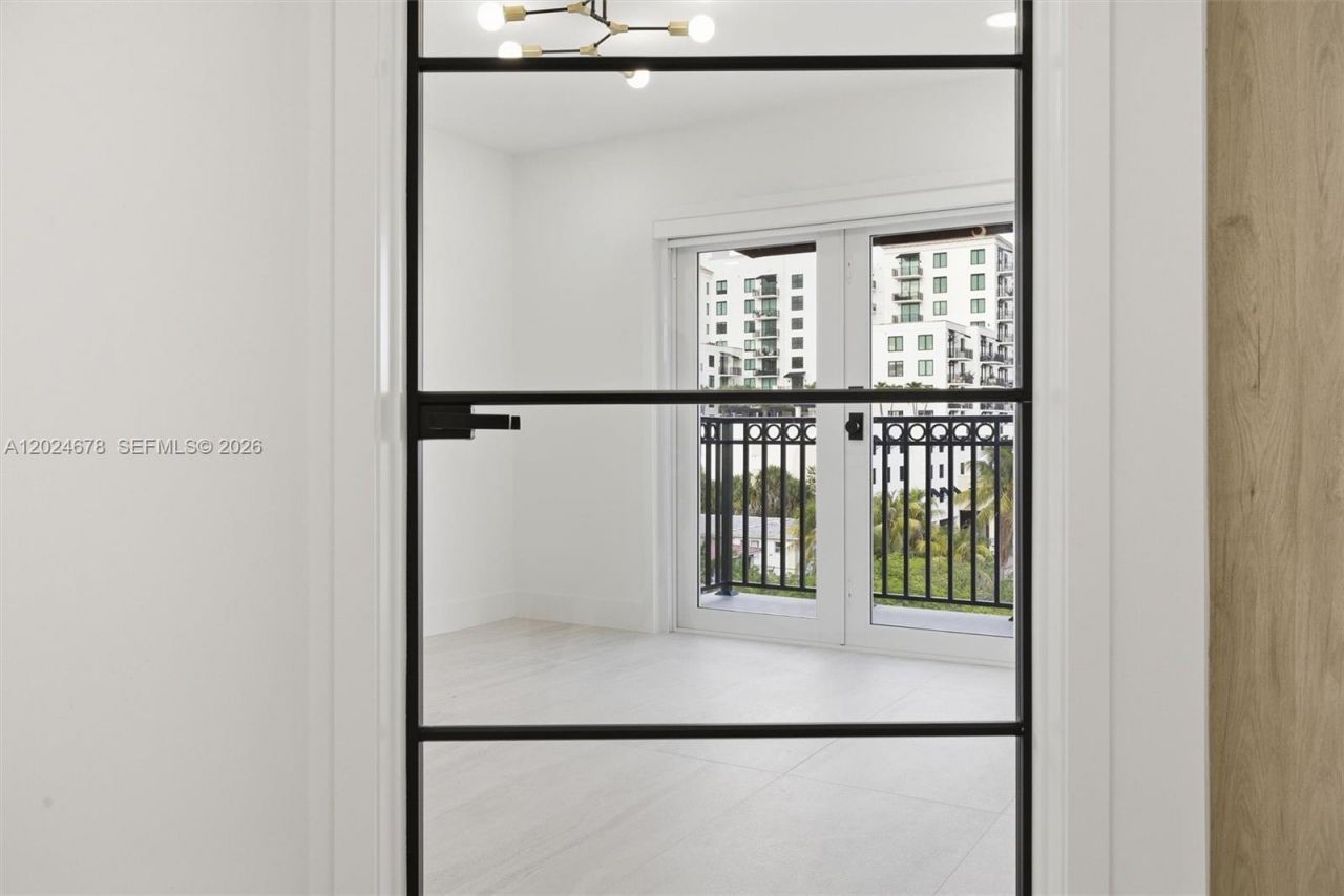 1400 Salzedo St , Unit 504, Coral Gables, FL 33134 Photo