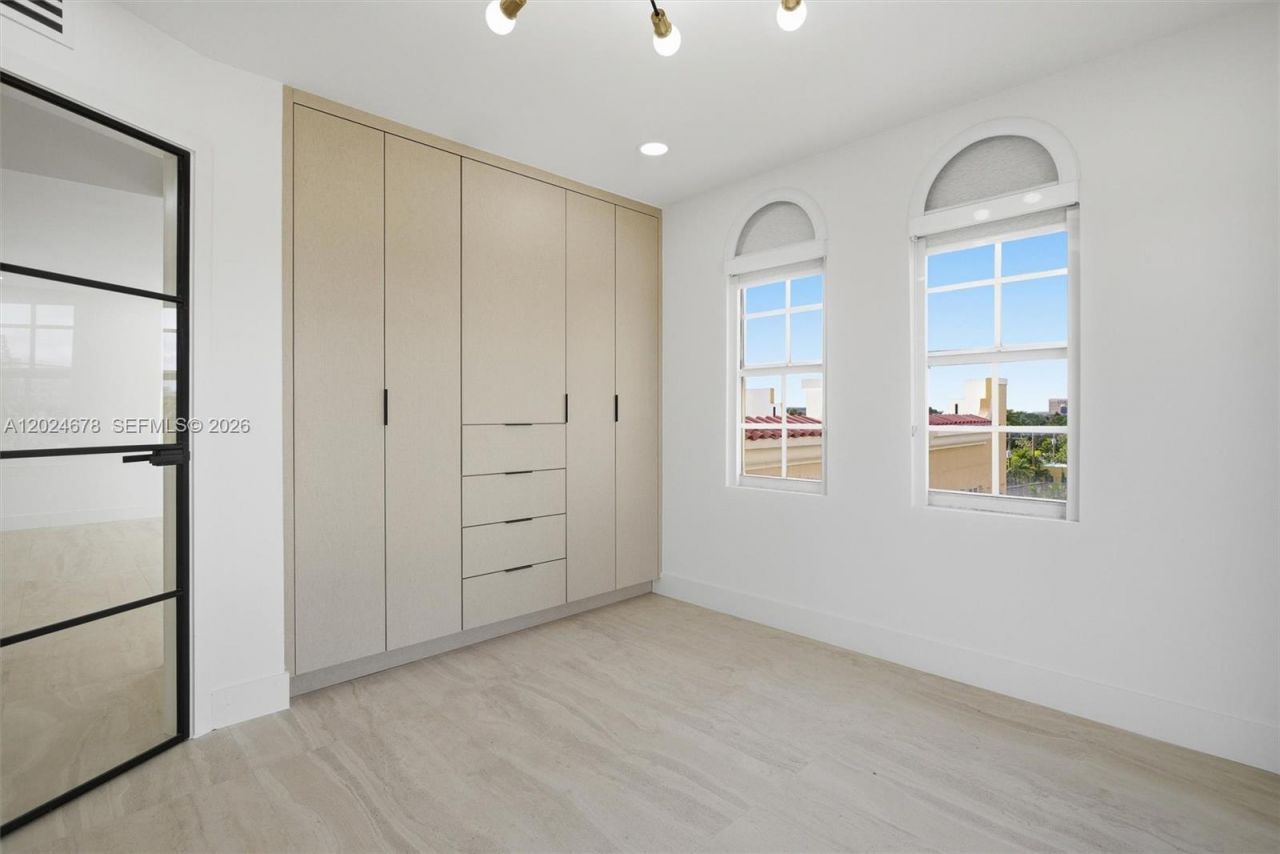 1400 Salzedo St , Unit 504, Coral Gables, FL 33134 Photo