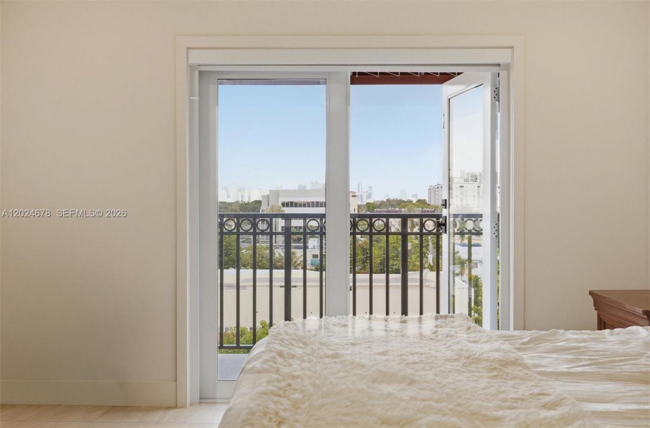 1400 Salzedo St , Unit 504, Coral Gables, FL 33134 Photo