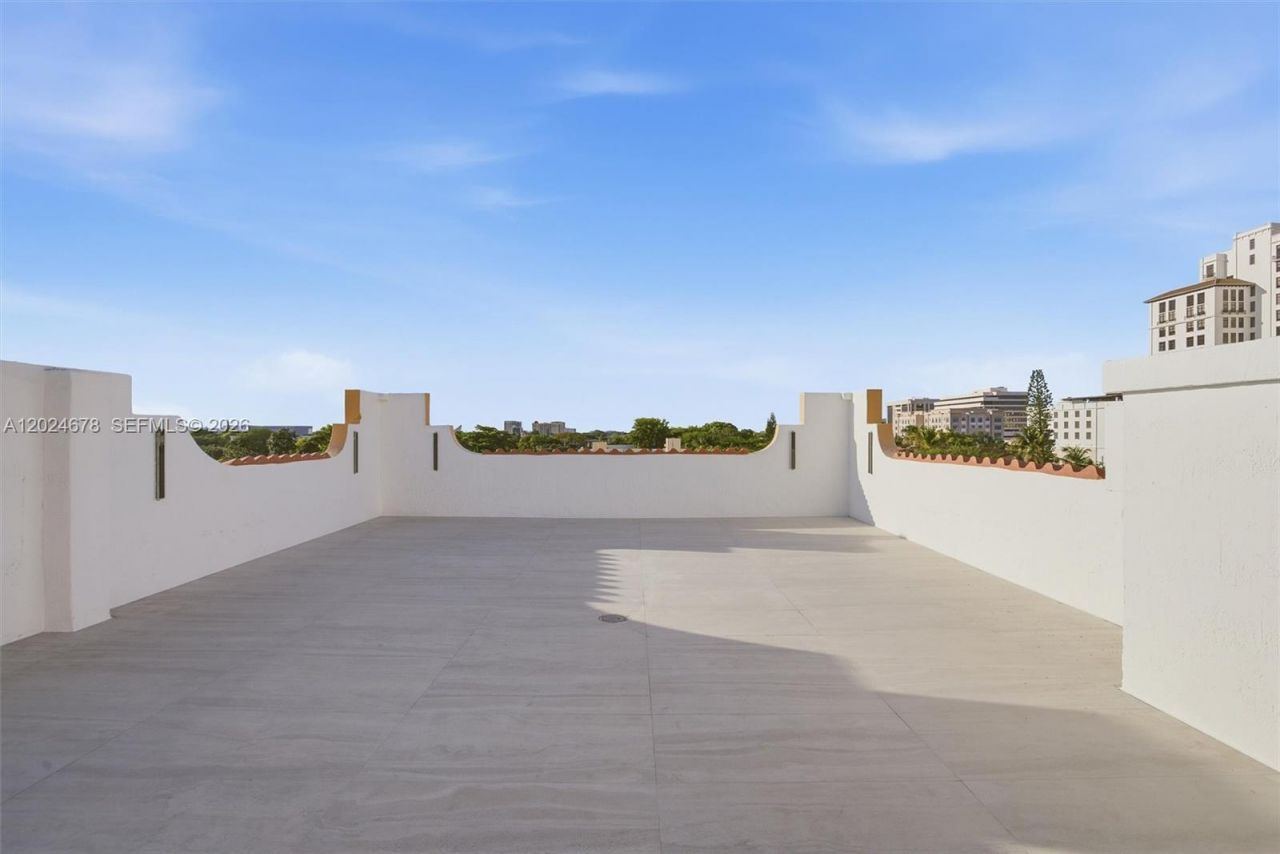 1400 Salzedo St , Unit 504, Coral Gables, FL 33134 Photo