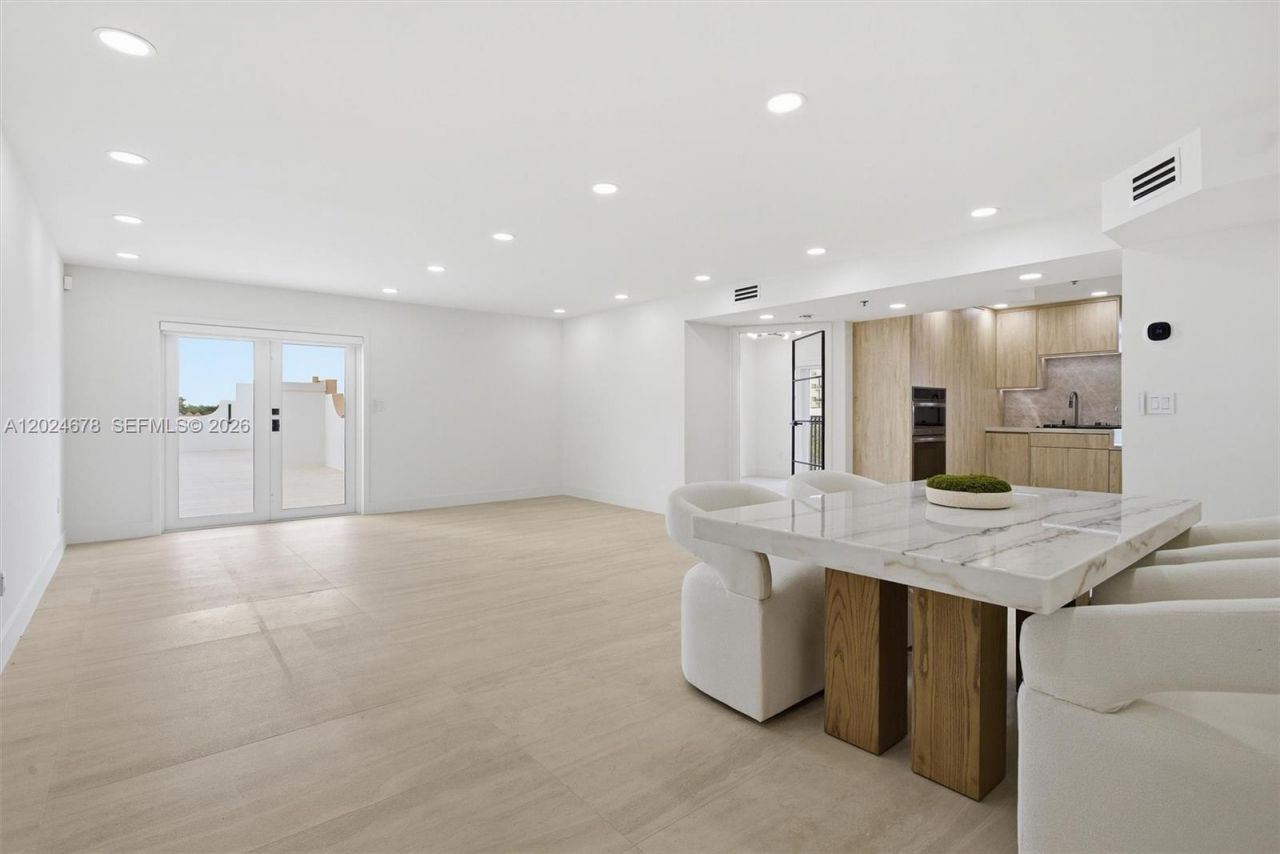 1400 Salzedo St , Unit 504, Coral Gables, FL 33134 Photo