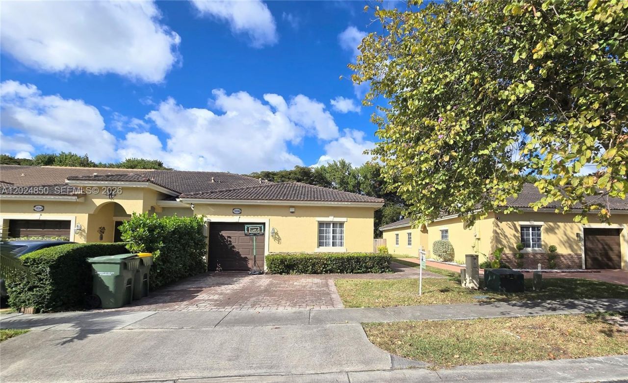 1236 NE 32nd Ave , Homestead, FL 33033 Photo