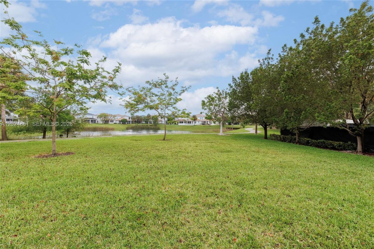 4200 Hillcrest Dr, Unit 504, Hollywood, FL 33021 Photo