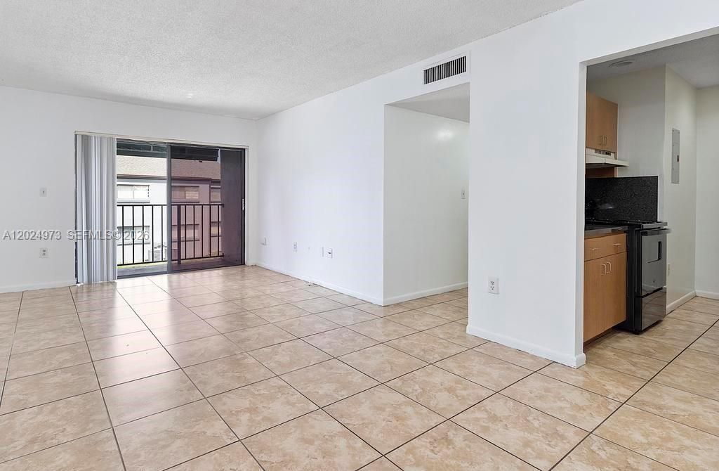 7403 SW 152nd Ave , Unit 204-2, Miami, FL 33193 Photo