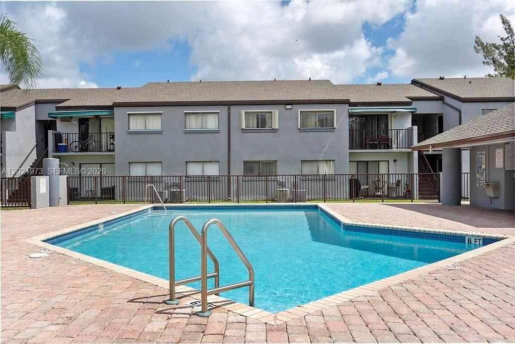7403 SW 152nd Ave , Unit 204-2, Miami, FL 33193 Photo