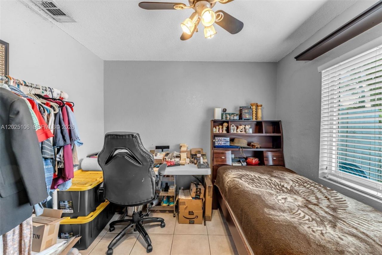 15042 SW 69th St , Miami, FL 33193 Photo