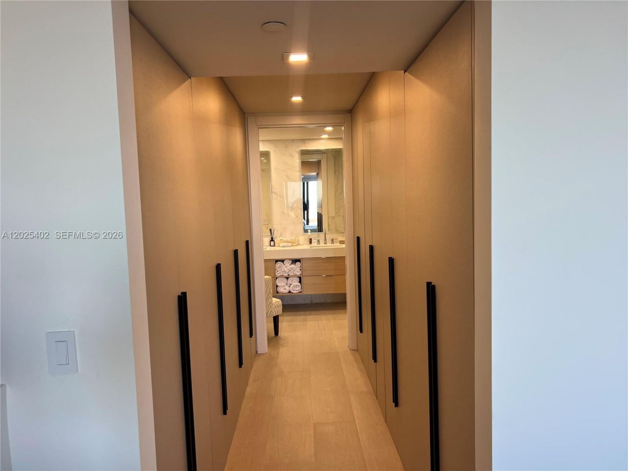 201 Crandon Blvd , Unit 642, Key Biscayne, FL 33149 Photo