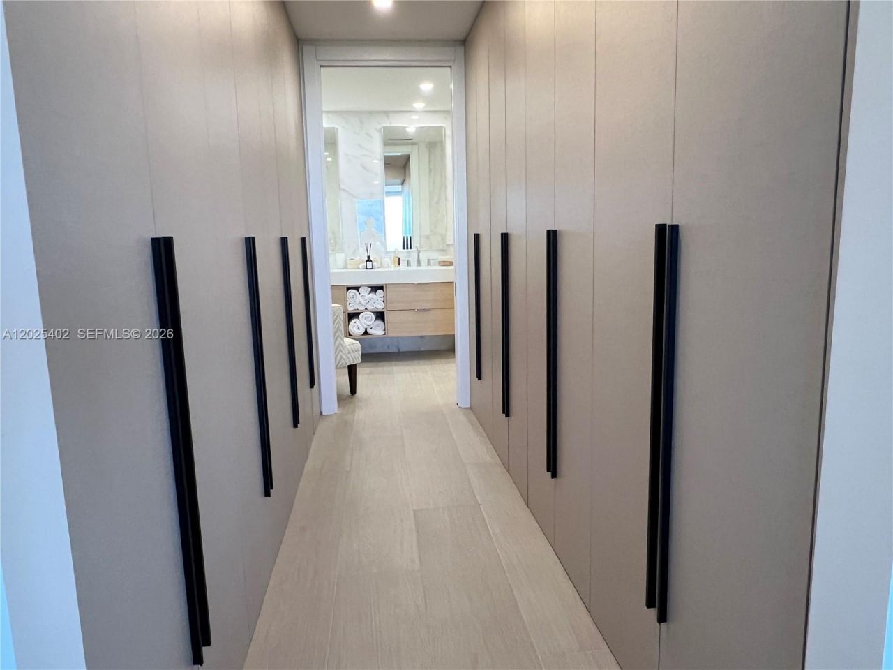 201 Crandon Blvd , Unit 642, Key Biscayne, FL 33149 Photo